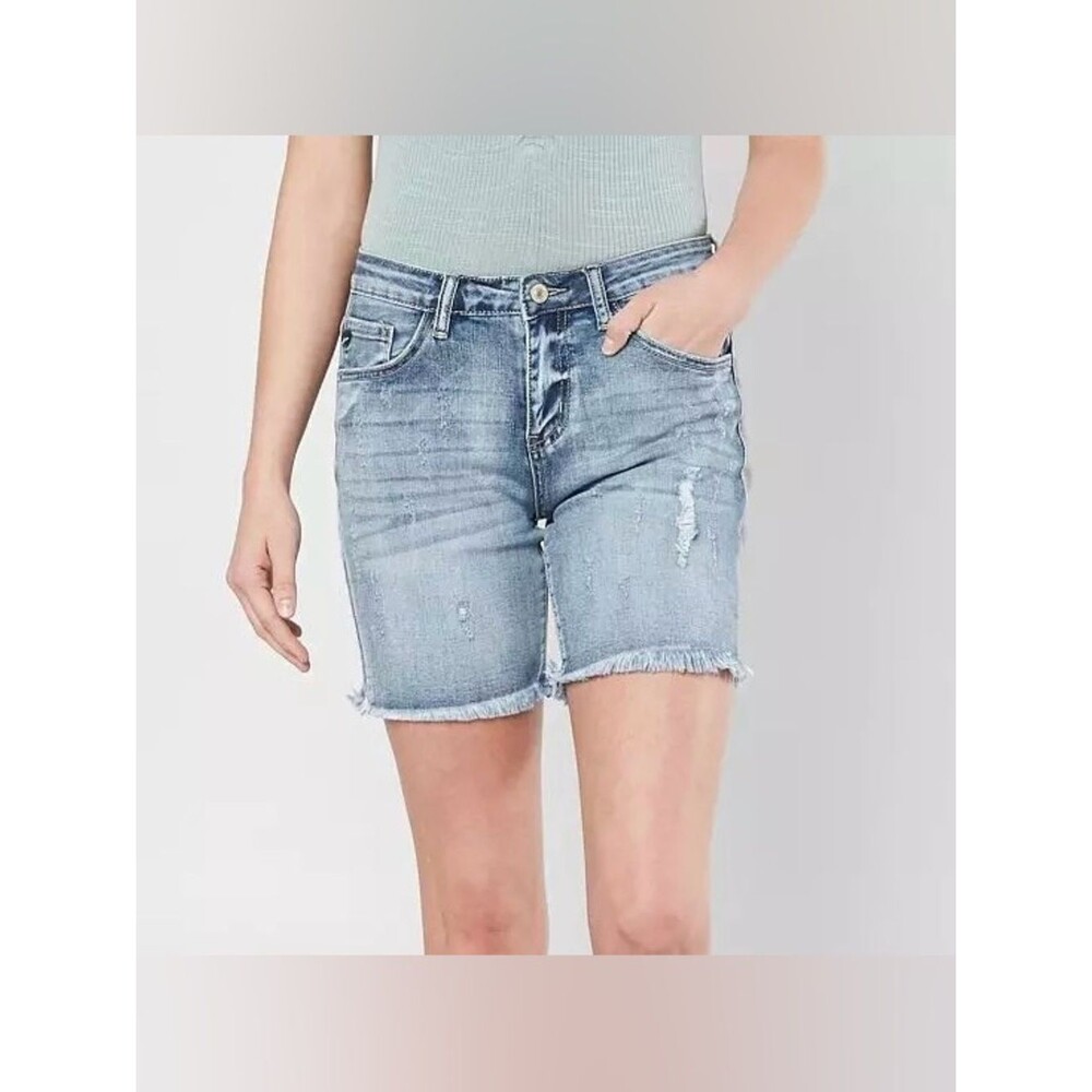 Kancan Medium Wash Mid Rise Distressed Midi Denim Shorts Women’s Size Large